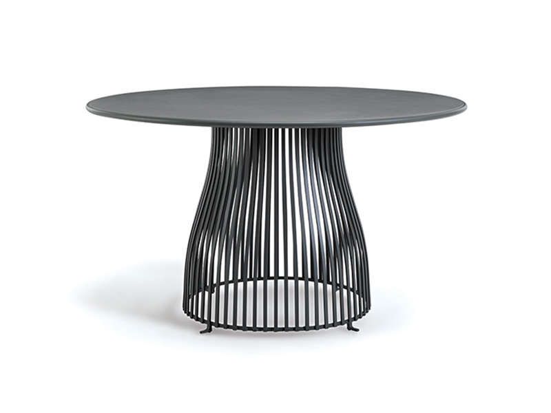 Venexia Round dining table